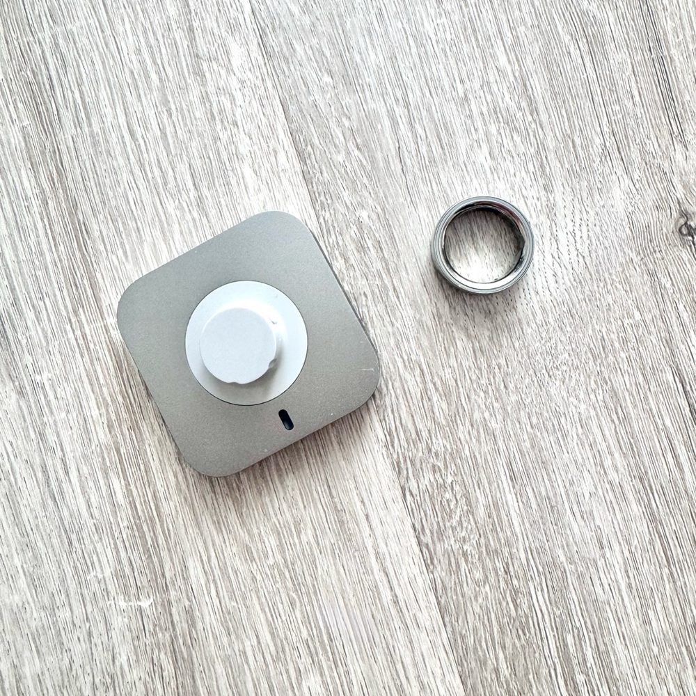 Oura Ring 4 - Silver - Size 7